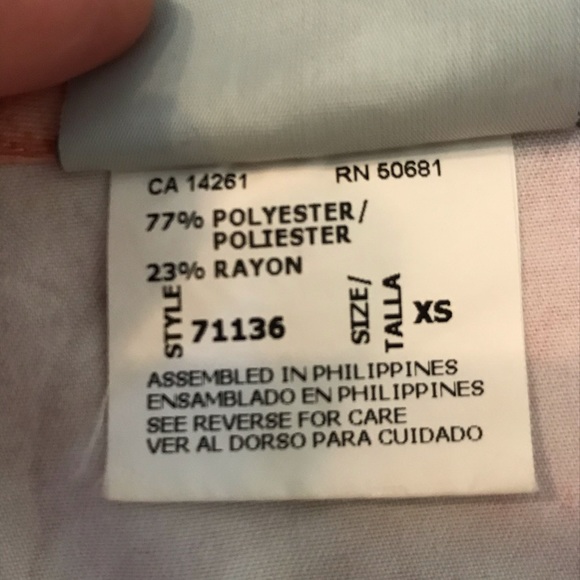 Scrub Top - Picture 3 of 4